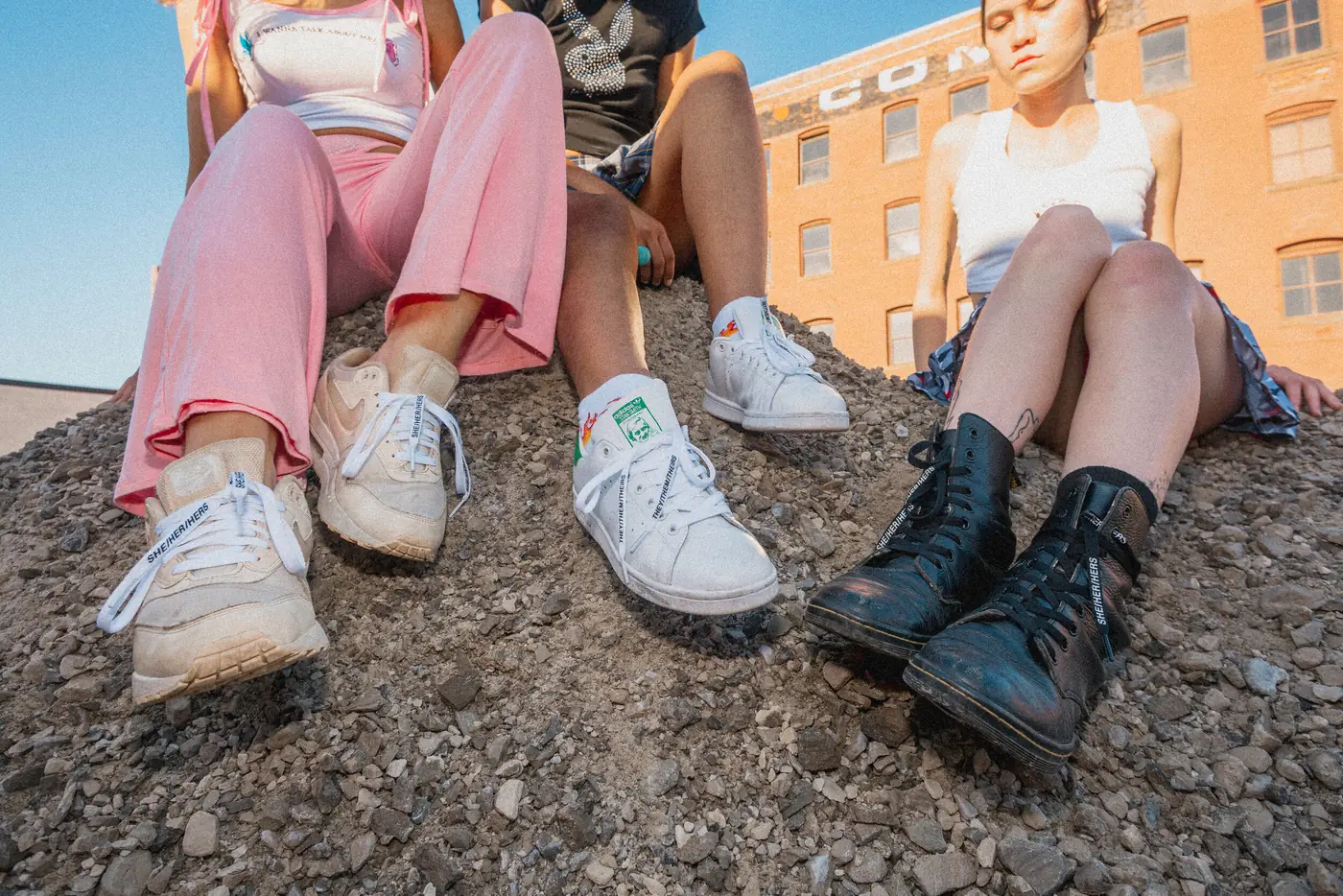 three models wearing star laces